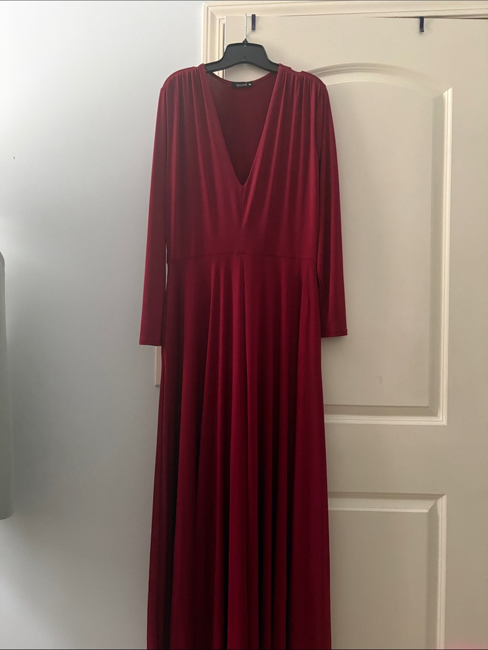 Deep Red V-Neck Maxi Dress